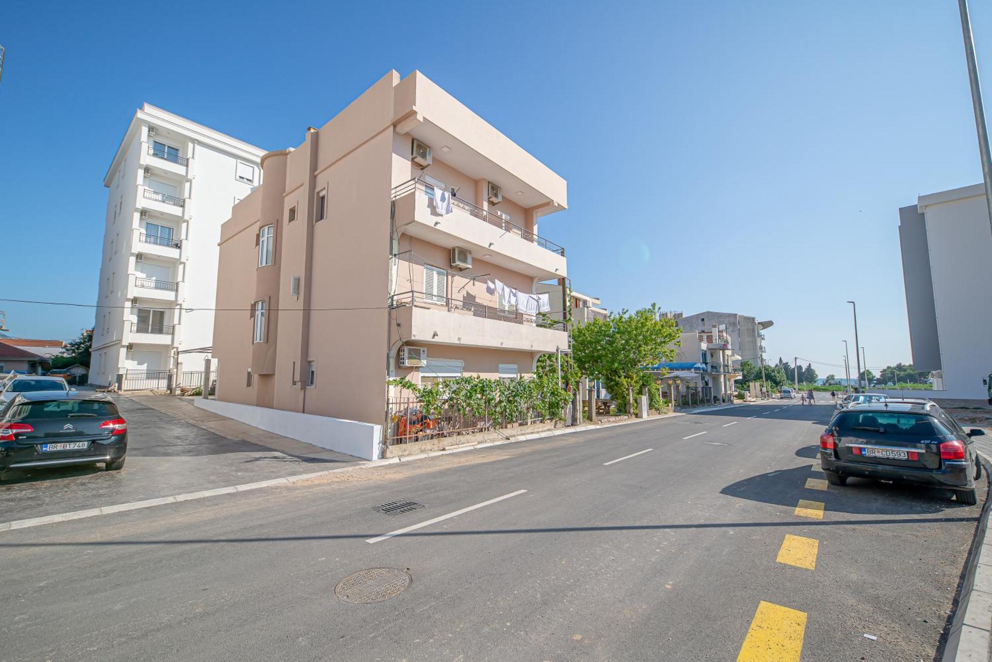 Apartmán Elena Bar Exteriér fotografie